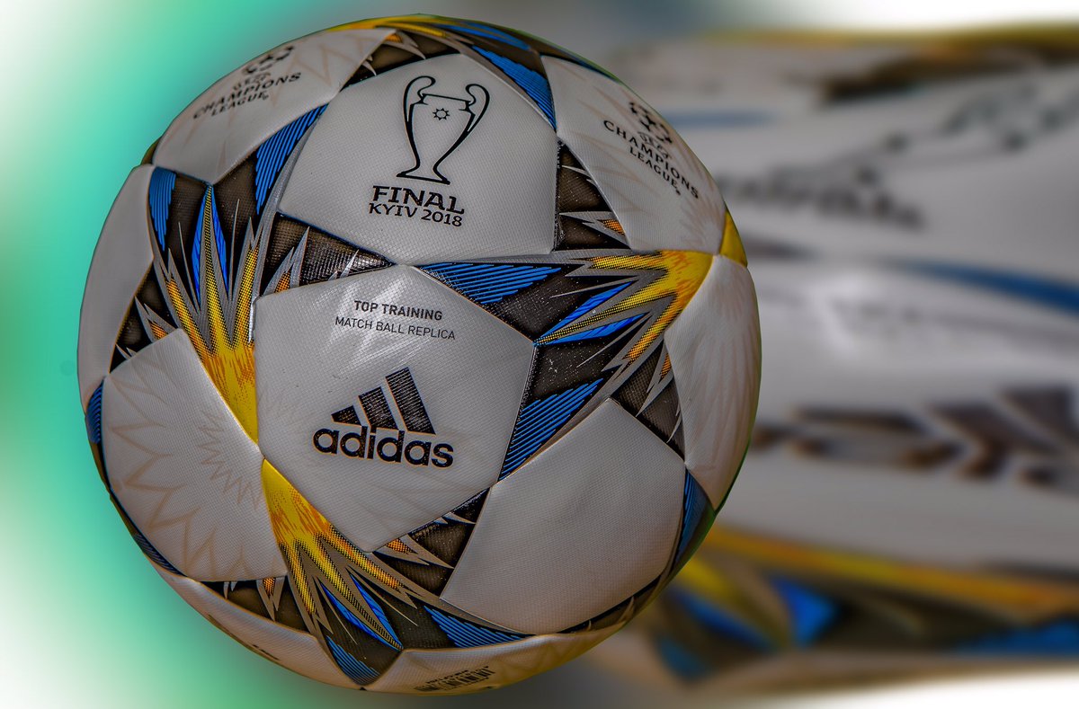 JosefPult's tweet photo. HDR Aufnahme - bin Cristiano Ronaldo Fan #josephotographie #fussball #josefpult #canonösterreich #canoneos5markiv # https://t.co/oc7gPEZXQ0