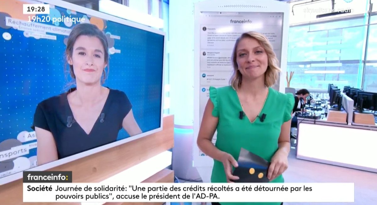 stefhilaire's tweet photo. Yeaheaheah ! 🎉😃 @Luchaumette est ce lundi anchorwoman pour le #17h20h avec @fannyrconquy, @AdrienRohard #instantmodule et toute la rédaction de #franceinfo 💪
▶️canal 27 🔝💯📺 https://t.co/rJFdFOG6t7