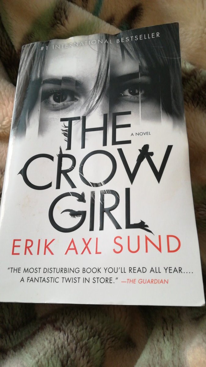 #TheCrowGirl This is one of the best books I've ever read. The mystery, the argument, everything just feels perfect. If you have the chance to read, do it, you won't be disappointed!