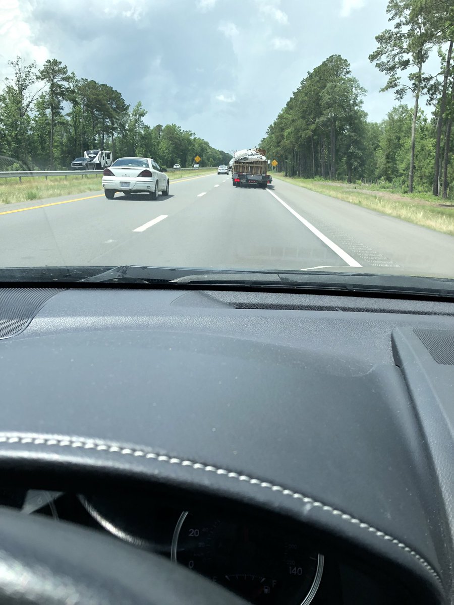 #roadtrip: E. coli soil samples need to reach parters in the #harrislab in a timely fashion. Our #community crew in #RobesonCounty is making it happen #socialscienceatthewheel