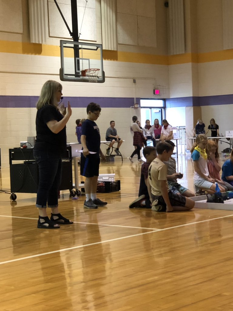 jennistull's tweet image. Enjoying the @VEXRobotics tournament! Thanks @Kohl32 and the fifth graders, exciting!! @SCSEagles1