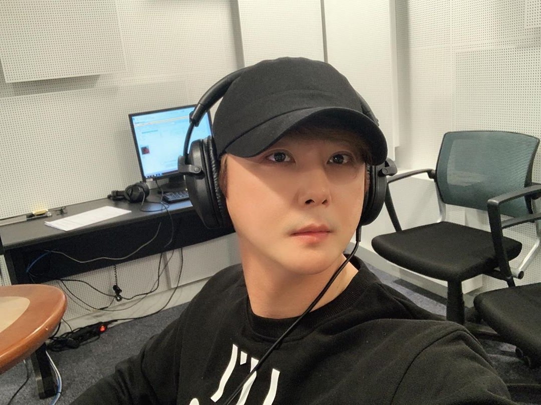 fytimes1127's tweet photo. 오늘 찍은 셀카 아니고 둘쨋날에 찍은 셀카❤
오빠 졸귀ㅜㅠ💕 https://t.co/fRXUB8xbPp