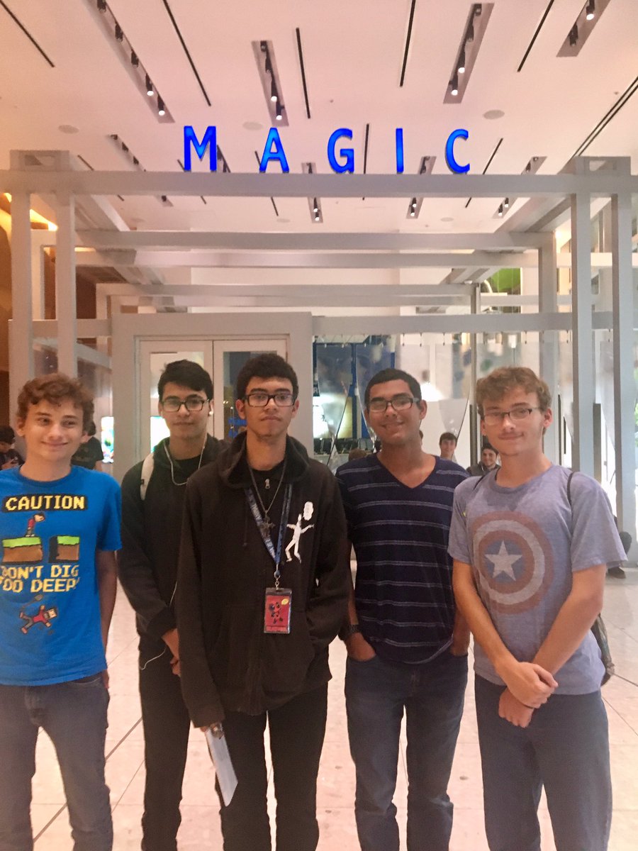 JoetteViggiano's tweet image. Thank you @Telemundo for sponsoring our @Southridge_SHS @SpartanMagnet #GamingDesignAnimation Spartans @mdc @MAGIC_MDC for #SummerCamp #MSSHSClassOf2022