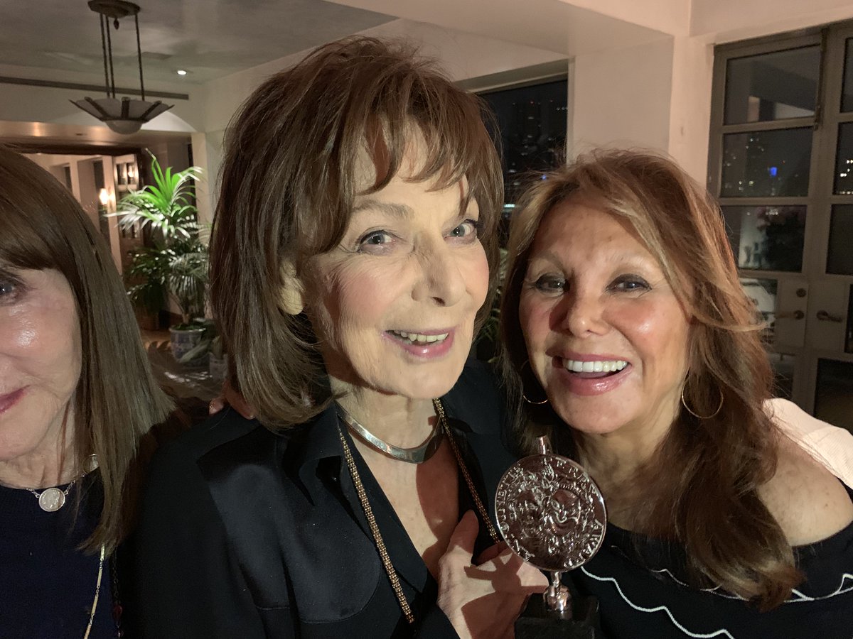 Recent picture of marlo thomas