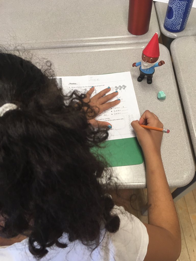 centralpshdsb's tweet photo. Hassan @InnovationGnome is getting down to work checking out our new levelled readers, playing student created decision making games, reading for the love of it, and working on some math tasks. Thanks for visiting! @HDSB_TheShift #TryShifting https://t.co/iapA8lS66D