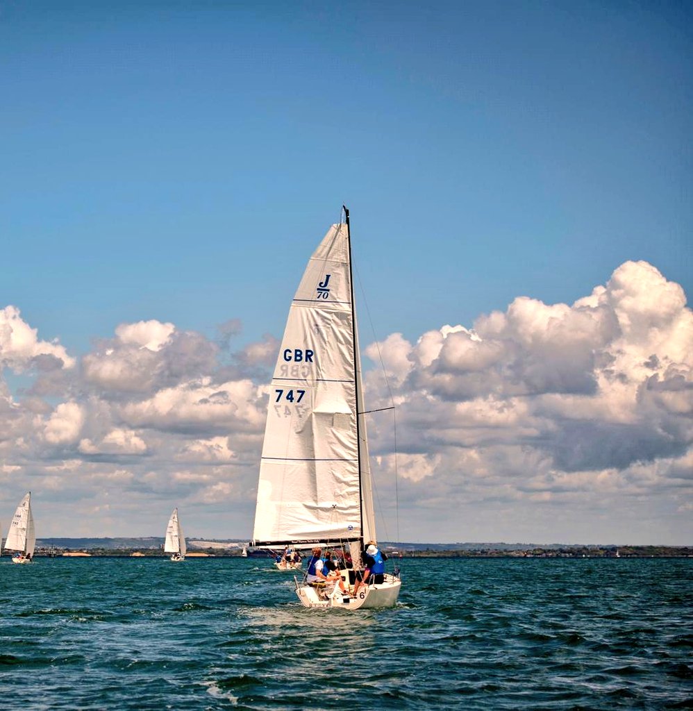 Thank you @DatschaUK for sponsoring <a href="/propsail_team/">PropSail</a> again this year. Definitely better than last year for many reasons! Already looking forward to #PropSail2020;  <a href="/propski/">PropSki</a> first though 😀. Thanks to <a href="/EstatesGazette/">EG</a> for providing Alicia as a <a href="/datscha/">Datscha Sverige</a> crew member! Pics by @van_lad