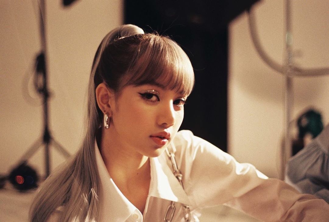 LISA fan account tweet media