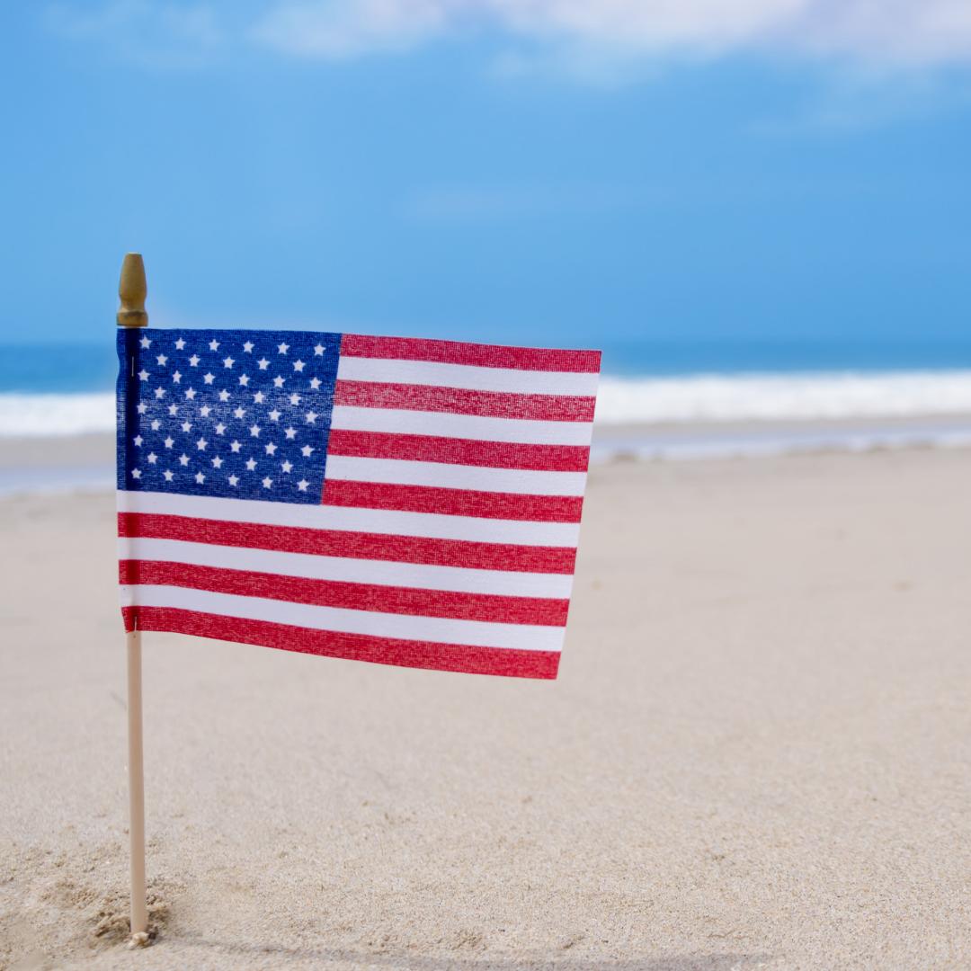 Celebrate the Fourth of July with us on Old Silver Beach! Beachfront concessions and live entertainment will be available all Independence Day weekend long! For more information, visit bit.ly/2ZbUjSs.