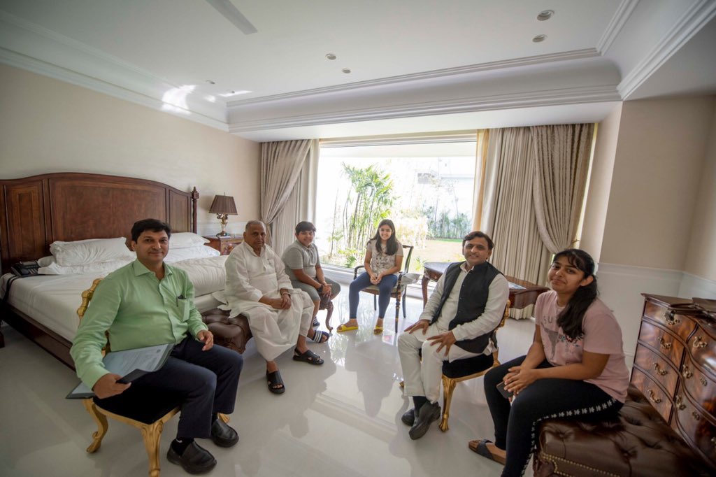Akhilesh Yadav tweet media