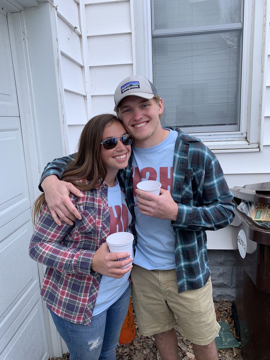 HarleyPeters_'s tweet photo. Happy 21st, @HunterToeben! I hope you have the best year yet and you celebrate hard tonight. Love you! 🎉❤️ https://t.co/2IqlSBhMVd