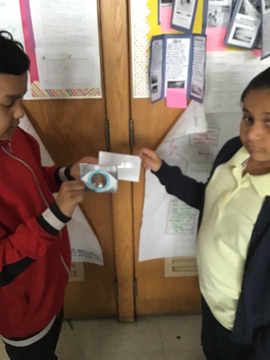 What structures help us see? Love #Engineering and #experimenting with models ⁦<a href="/PS62ChesterPark/">PS62</a>⁩ with ⁦<a href="/MysterySci/">Mystery Science</a>⁩  #STEM