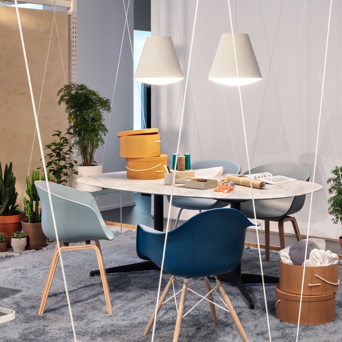 JohnAMarshallCo's tweet photo. We're thrilled for the #HermanMiller Showroom at #NeoCon51 this year! Pulling products from across their family of brands, "All Together Now" celebrates the design possibilities that they have to offer. Stop by 222 Merchandise Mart, Suite 321 today! #NeoConShows #HMxNeoCon2019 https://t.co/iPXNzx2yz7