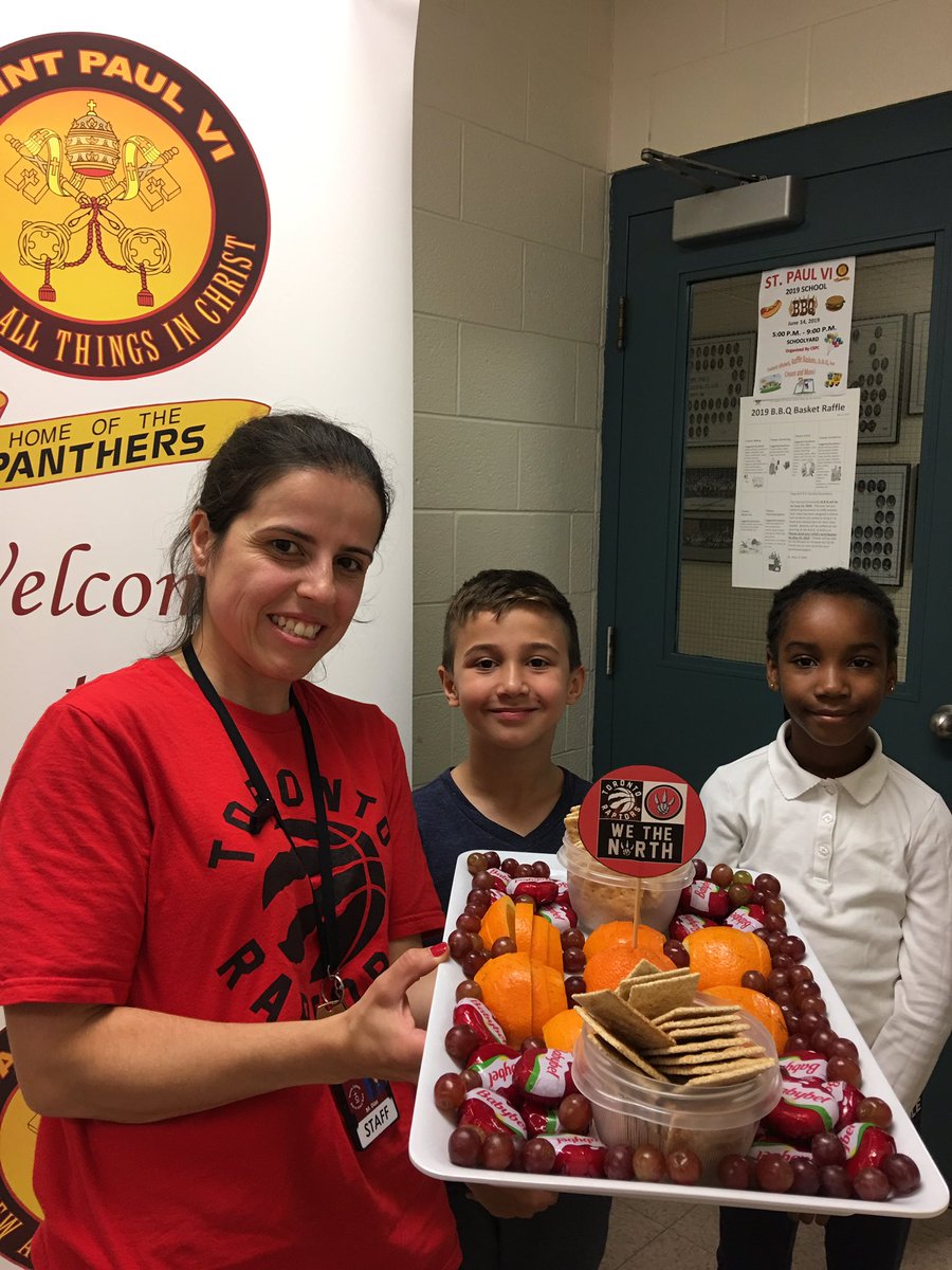 SaintPaulVICS's tweet photo. St.Paul VI Morning Meal program is cheering on our Toronto Raptors @m_mannie @TCDSB @TCDSB_JWujek @TrusteeDAmico @anabailaoTO @TCDSBdirector https://t.co/oyJv2ZMtXy