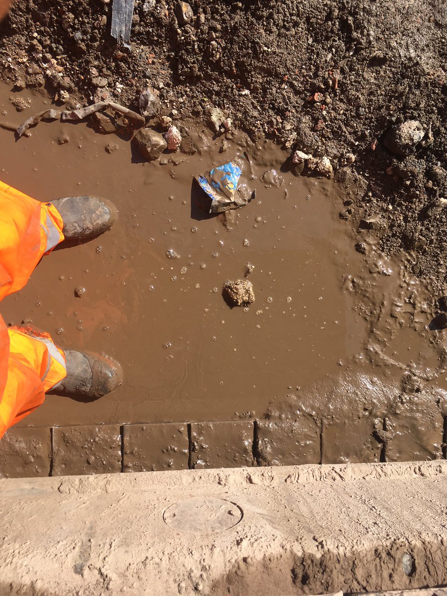 CondorInd's tweet image. #Terex hoses in the mud today! #hydraulics #Cheshire 🤙🏼🦅