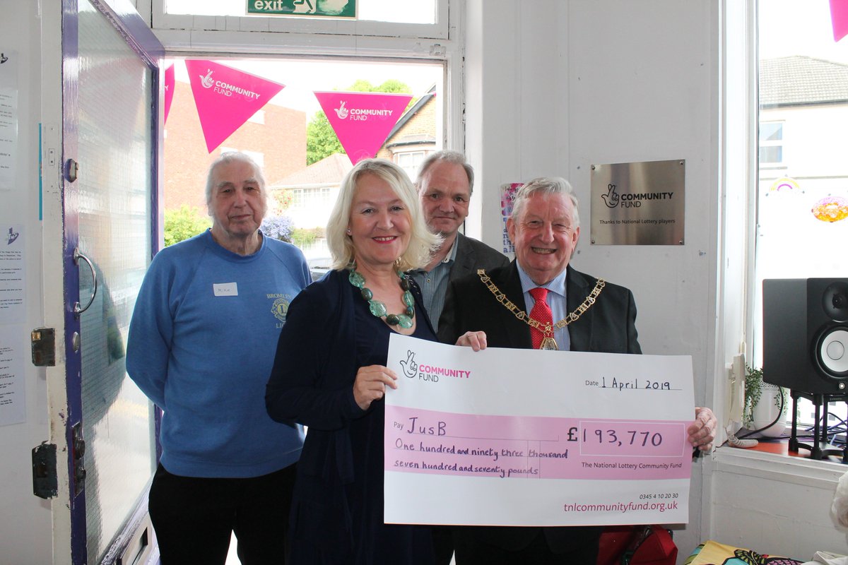 JusB_Bromley's tweet photo. We celebrated our Open day and celebrated with the Mayor of Bromley and lots of amazing performances from young people! Our National lottery community fund plaque had its unveiling too #NationalLottery #Communityfund #JusB @TNLComFund https://t.co/XGiXjZqw8w