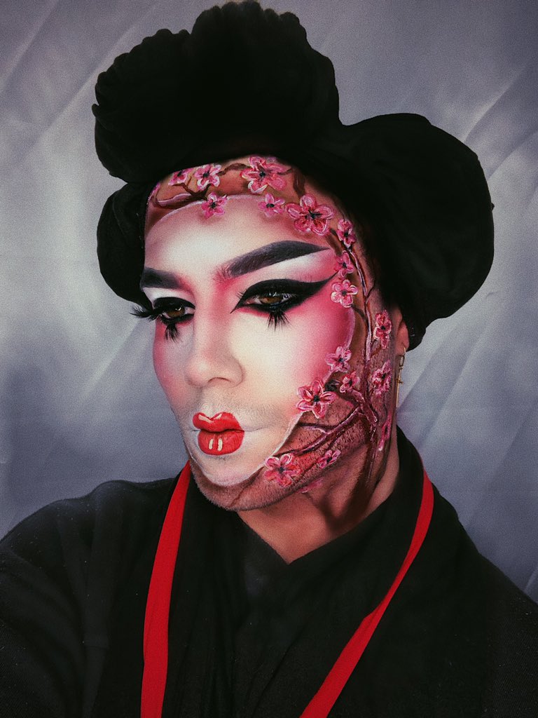 #JeffreeStarPRList <a href="/JeffreeStar/">Jeffree Star</a> hey how are ya? I really hope you see this ❤️ would be a dream come true xx retweet this so it can reach him please / 3rd look specially created for the #bluebloodpallet