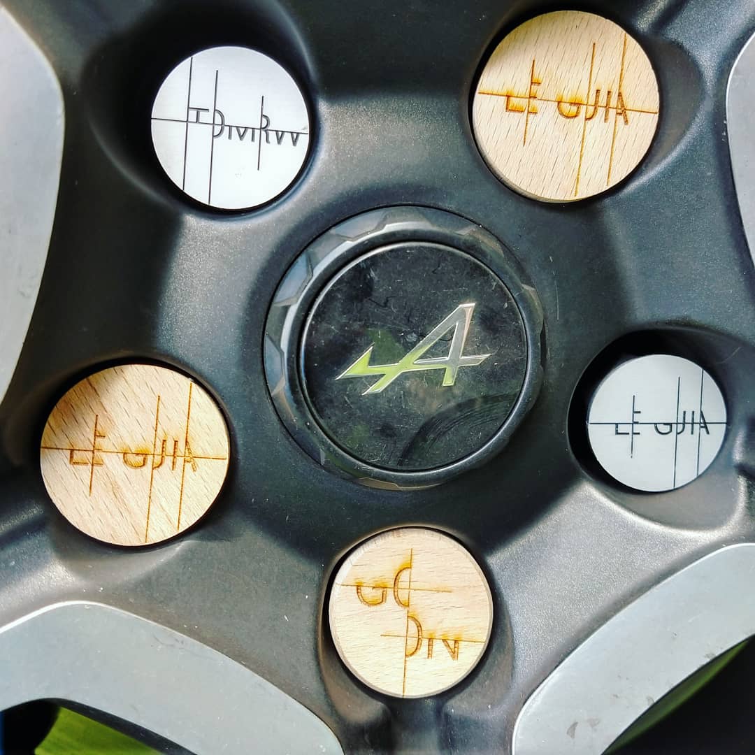 GARNIER_Willy's tweet photo. Suite à l'aventure #MoreWillFollow du @Groupe_Renault et @morewillfollow_ j'ai la chance de rouler en @alpine_cars ce WE.
Merci @NicolasCatard pour la découverte du jeu. https://t.co/9R4CkiDN0L
