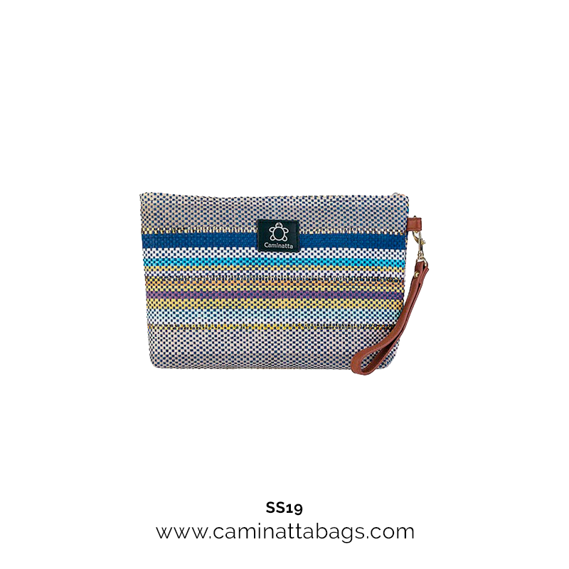 CaminattaBags's tweet photo. [#SS19] Los #pouch son uno de los #complementos estrella de esta primavera verano 😍 Puedes llevarlos como #bolso interior de tu #BolsodePlaya o como #BolsodeMano con un #CasualLook 👌https://t.co/UWghLJq8bH https://t.co/kL3P7NFjjW