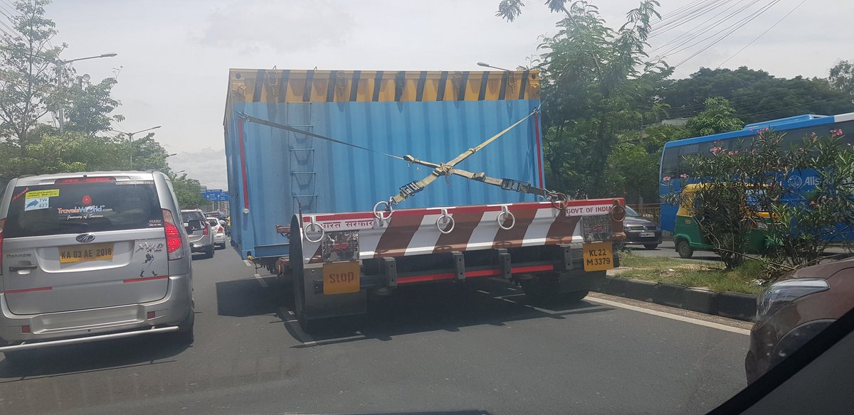 dheerajatnet's tweet photo. @blrcitytraffic is this vehicle allowed in outer ring road at 11.30 a.m ? Due to this traffic jam was from Intel to karthik nagar. https://t.co/uKvoHodhGk