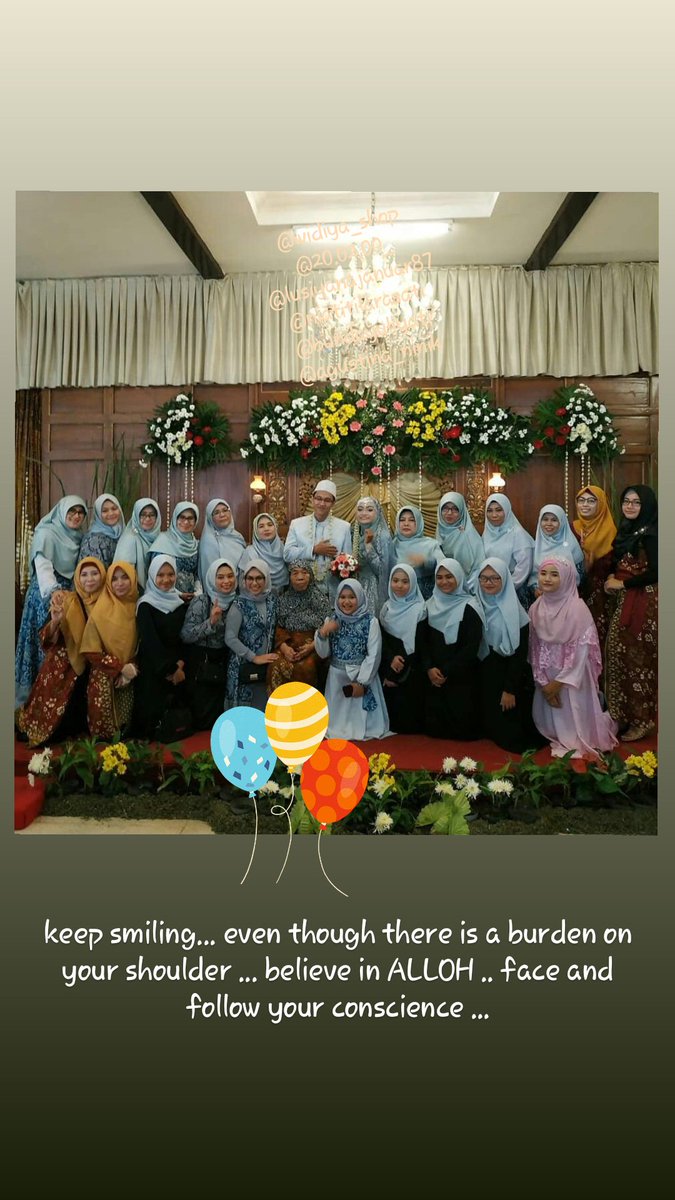 Akhwat_Angkasa's tweet image. Terjagalah terus dengan senyumanmu itu.. 
Kebahagiaan dunia ini semu.. 
Kekalkan di akherat kelak.. 

Berjuanglah.. 
Terus luruskan niatmu karna Alloh.. 
Meski tertatih.. 
Yakinlah.. 

ALLOH Maha Baik 💞

#berjuang #ikhtiar #perbaikidiri