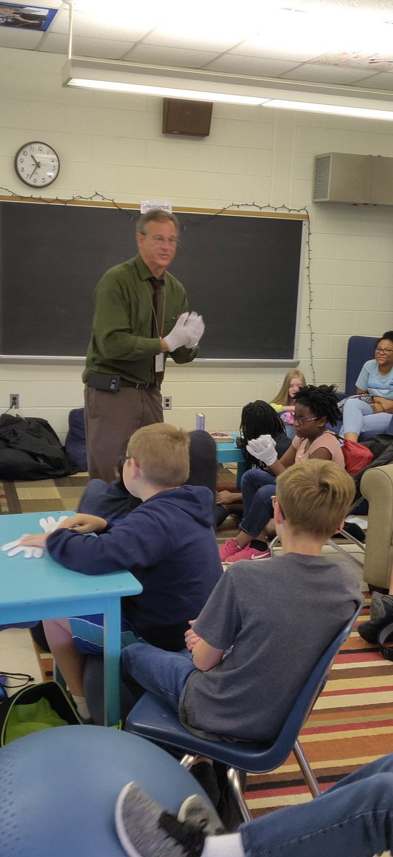 AZombron's tweet photo. Still learning the last week of school thanks to Jim Triesler and his amazing collection of Civil War artifacts. @Davidaltizer9 @WaltonWorldCCPS @studentssmiling #mcmsweroar #cbgacademies https://t.co/Uhblry7UkV