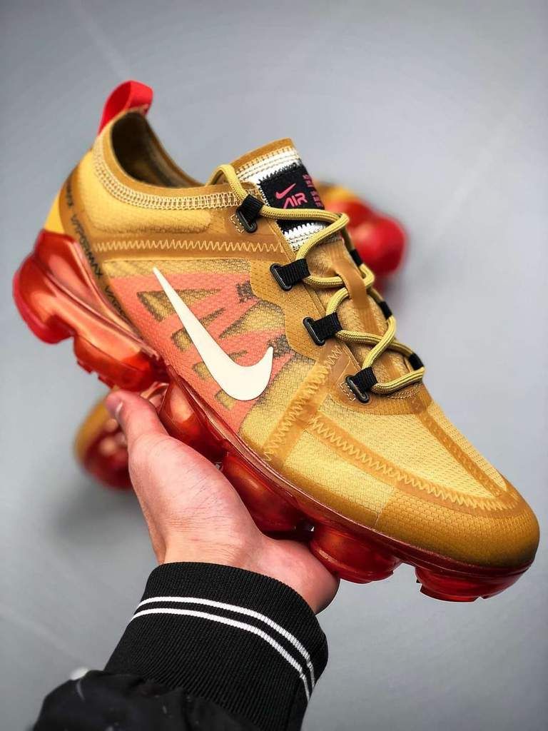 nike vapormax crimson gold