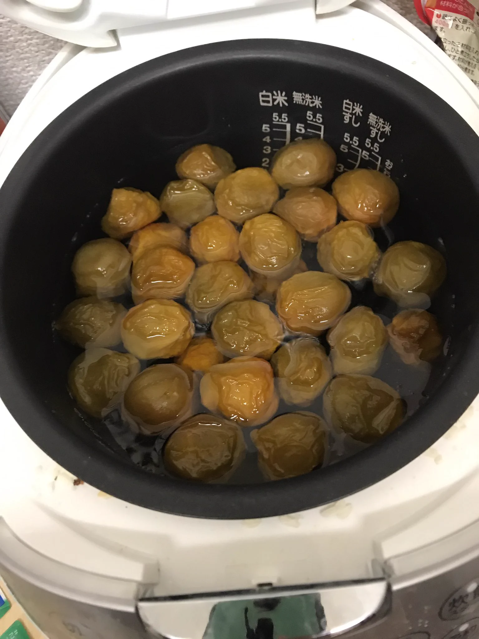 梅シロップ!!なるほど・この手があったか～。時短すぎ・あっというまにできる!!