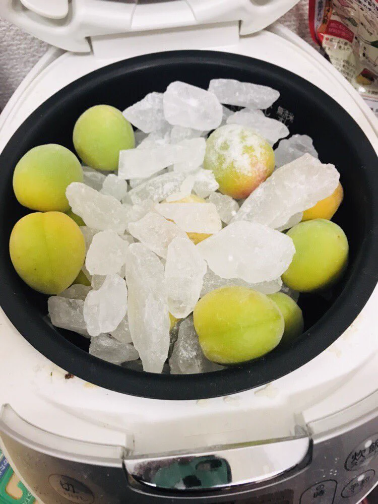 梅シロップ!!なるほど・この手があったか～。時短すぎ・あっというまにできる!!