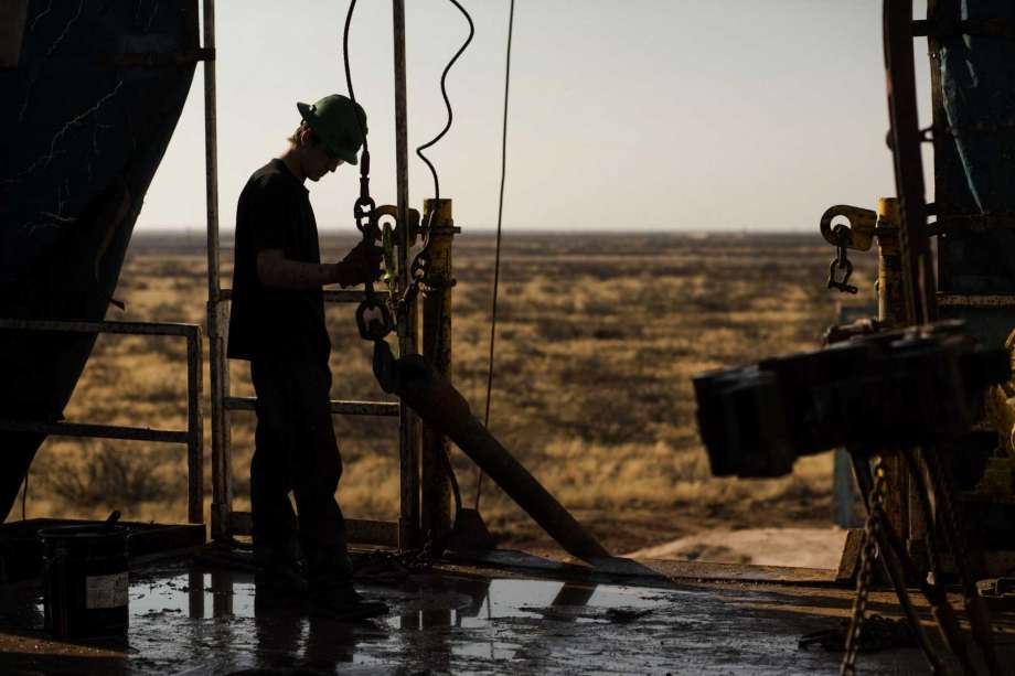 SergioChapa's tweet photo. This week's edition of "Drilling Down" features how the Spraberry play is heating up the Permian Basin of West Texas https://t.co/WpjnstPA5H #Spraberry #PermianBasin #Houston https://t.co/fReiWJZ5ZD