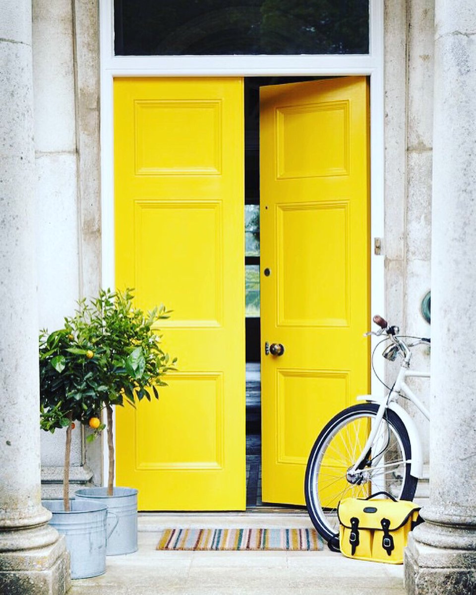 toolsandtimber's tweet photo. Looking for inspiration 👀 Little Greene have over 200 stunning paint colours to choose from 😍 Here are just 3 beautiful rooms to help to decide 😊 https://t.co/UcuW8LAuCP #littlegreene #interiordecor #homedecor #paint #decorate #mixingcentre #mailorder https://t.co/7KzfLZ3CYR