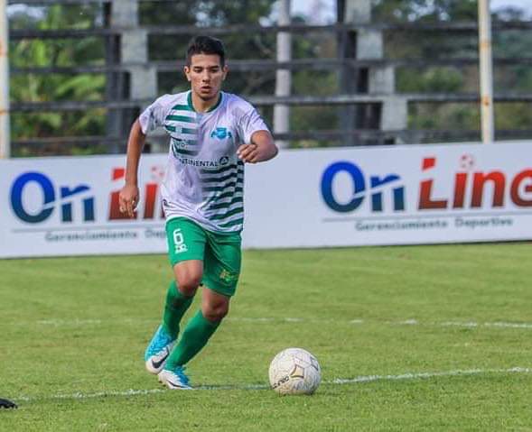 CAlbiverde's tweet photo. Ever González Categoría 2002, es nuevo jugador del Sportivo Luqueño. 

Éxitos Ever..!! https://t.co/YMaNNzwdi4