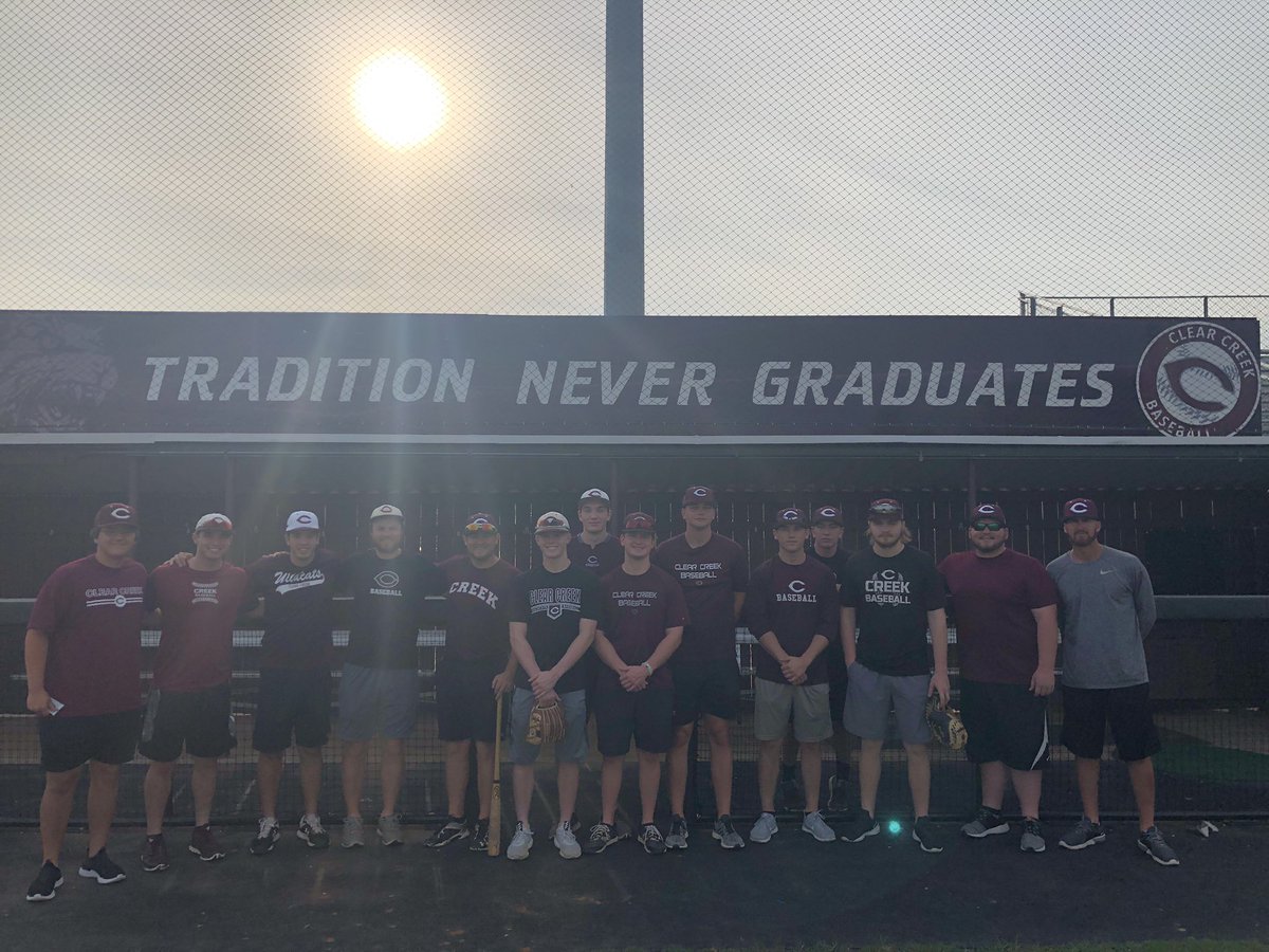 creekwildcatbb's tweet photo. 2019 Wildcat Baseball Camp starts today.  14 former players from 2012 through 2019 helping to protect the tradition.  Love all our guys! https://t.co/wPmlNTYjXu