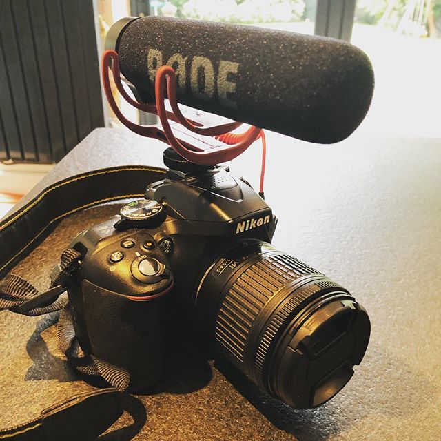 island_biker's tweet photo. Time to step up my game with a new @rodemic -
-
-
#motovlogger #rodemic #subscribe #mic #vlog #create #motorcycle #camera #nikon #d5300 #newstuff #bike #biker #bikerlife #makeathing #audio https://t.co/lARvQpdflK https://t.co/B57QyMAaCJ