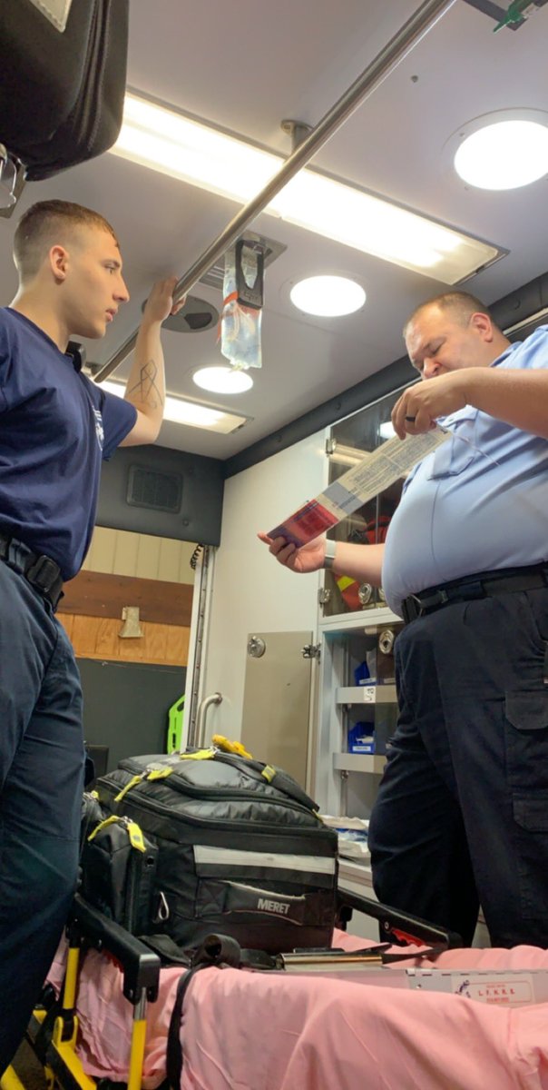 LFHRS154's tweet photo. Here we have 2 of our providers going through the truck. EMT Chris Woods assisting volunteer EMT Tyler Horvath going over equipment in one of our ambulances! Always teaching, learning and inspiring to be the very best for our community! #lfhrs #ems #ems911 #ambulance #learn #emt https://t.co/xw6gTU10l6