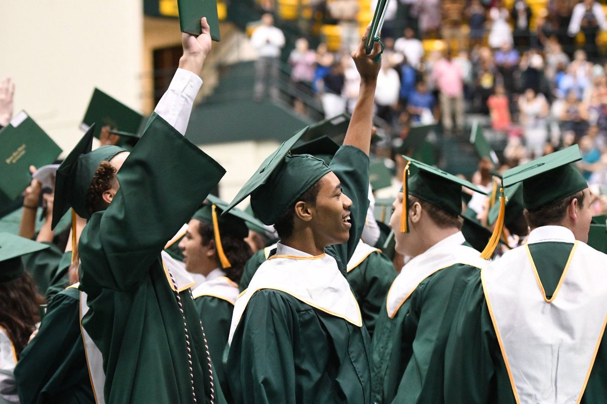YCSD's tweet photo. We're celebrating the #Classof2019 all week. DYK more than 900 #YCSDStudents are about to be #YCSDGrads. 🎓 https://t.co/nqBPYLSKyb