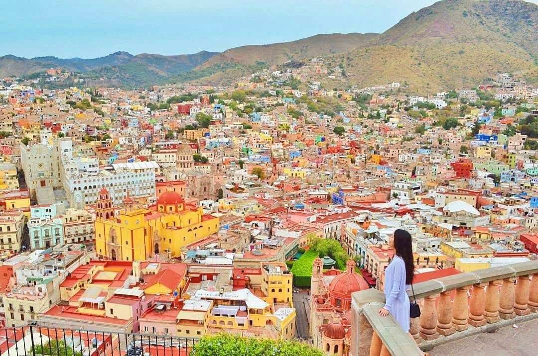 PriceTravel ✈ on Twitter: "En tu próximo viaje a Guanajuato, recuerda subir  por el funicular hacia el Mirador de Pípila para la foto 📸 del recuerdo:  https://t.co/nhjreKxgLc https://t.co/SzDHGPjdml" / Twitter