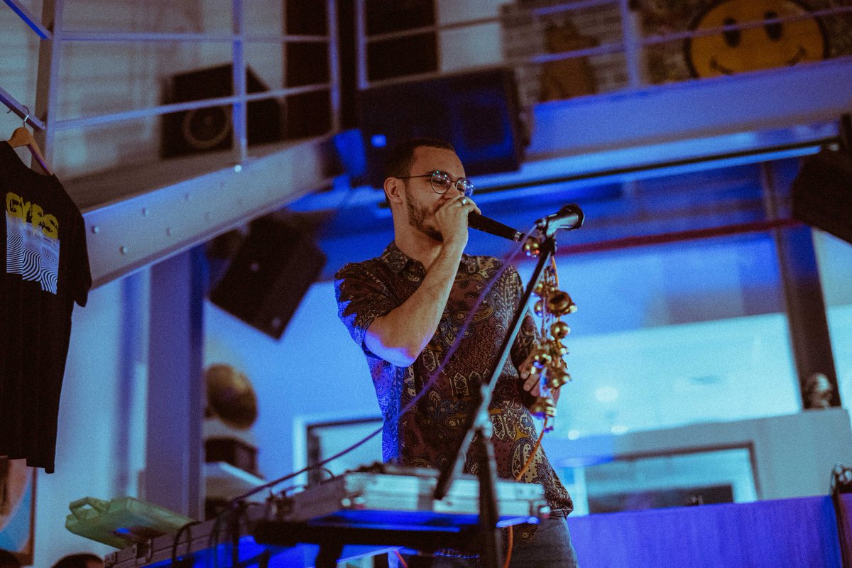 analogamigorec's tweet image. nothing beats @kafvmusic&apos;s short notice spot on hosting ❤️ #analogamigo #dubaimusic #livemusic #jamsession #flipsidedxb #wywymusic