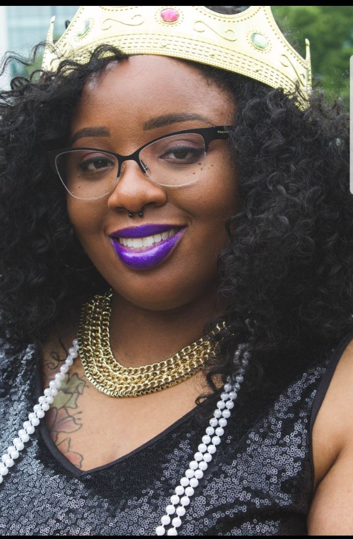 If you want to feel like Royalty...wear "Royalty"

👸🏿👸🏻👸🏽

Bold lips for days! ⠀

ayobacosmetics.com ⠀
⠀⠀
Photographer: FIERCE PHOTOGRAPHY⠀⠀

#AYOBA #awesomeness #awesomenessincosmetic #madewithlove #fiercephotgraphy #purplelipstick #handmadelipstick