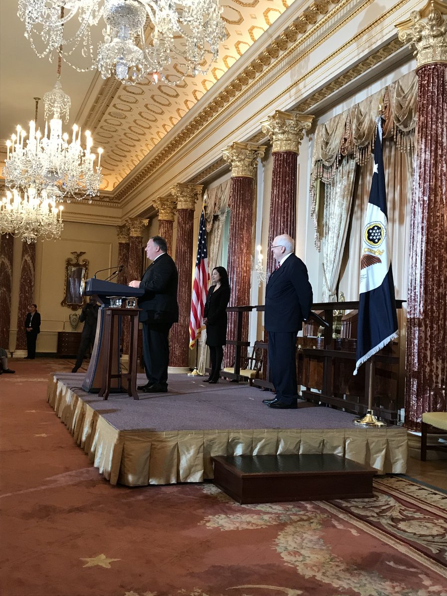 jessesevcik's tweet photo. Congratulations to Simon Groot of @eastwestseed, winner of 2019 @WorldFoodPrize! Thank you @StateDept , @SecPompeo, and Amb Ken Quinn. #FoodPrize19 https://t.co/sfItgigssU