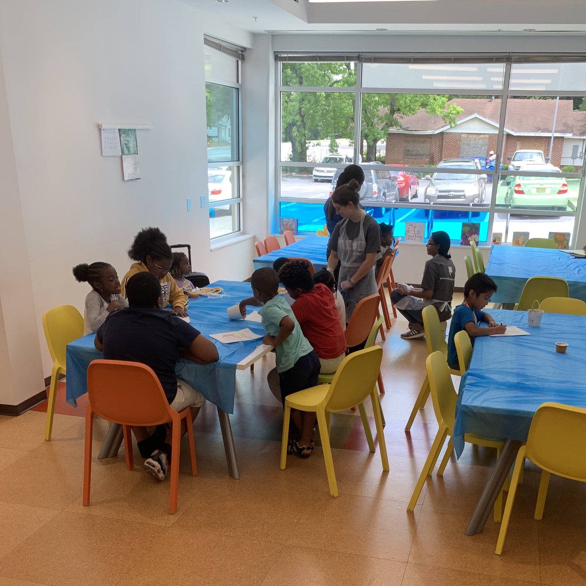 KimberMJones's tweet photo. Summer Feeding is underway at North Main. Stop by M-F from 11:30-12:30 and get a great nutritious lunch. @accessfreely #summerfeeding https://t.co/G6rcXkCYOX