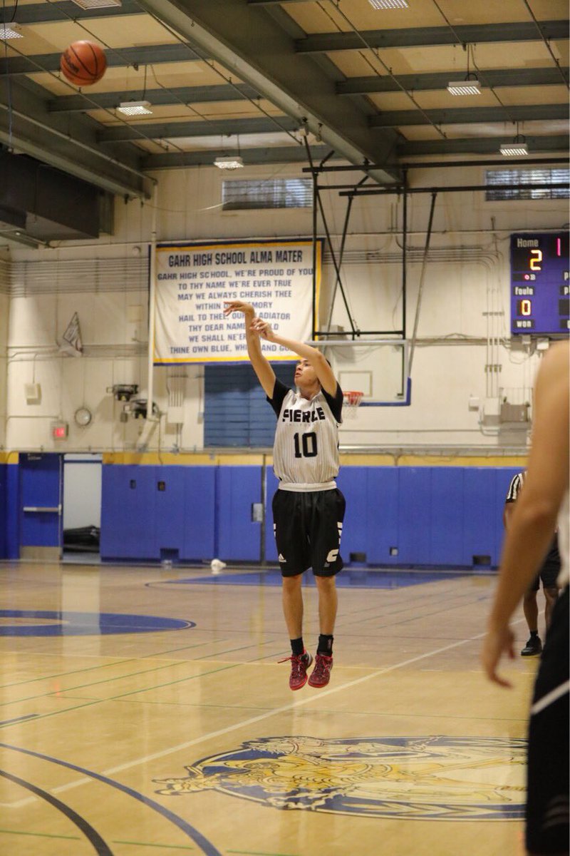 cali_fierce's tweet photo. 2019 G Noah Castillo @Th3answer_  (@CoHi_Hoops) 
9pts, 3assist, 2stl https://t.co/fzo4ppi8sS
