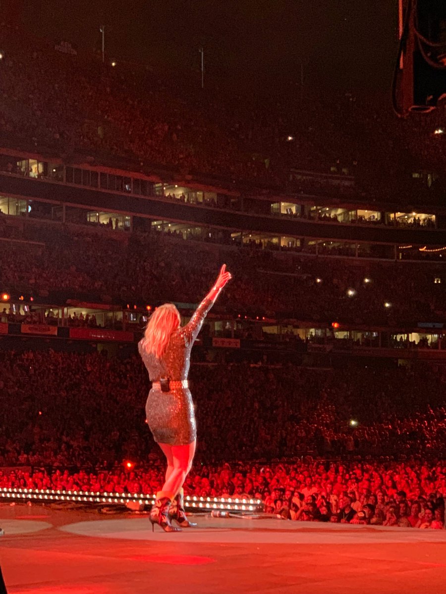 Miranda Lambert tweet media