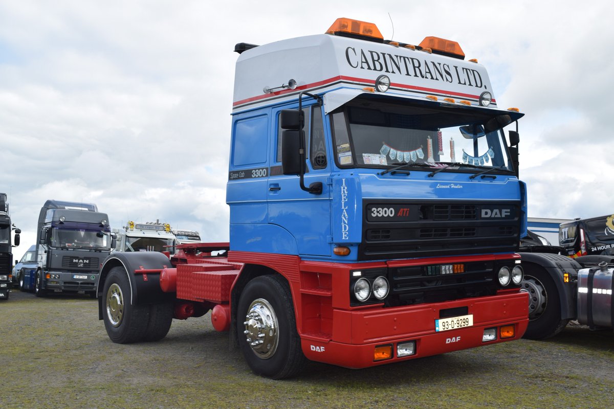 DAFIreland's tweet photo. How was your #fullofthepipe truckers? Here's just a few of the stunning #DAF trucks on show @punchestownrace this weekend.

#truckers #trucking #trucks https://t.co/lqKBREfRIC