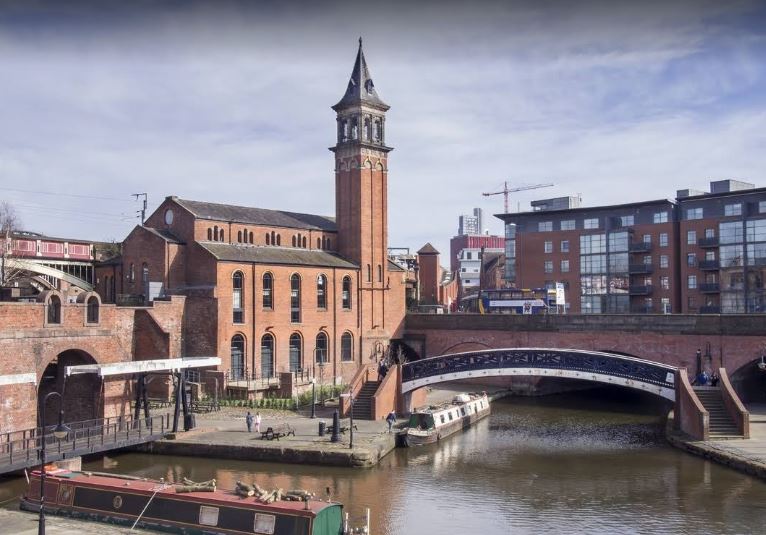 IngeniousAPI's tweet photo. These apartments in the Castlefield district of Manchester have just been released, direct from the developer and at 15% below market value (comparable's to confirm) Developer finance also available.

https://t.co/LvMTMRSevz

#ManchesterProperty #ManchesterBTL #BuyToLet #Invest https://t.co/eu45pfAmtD