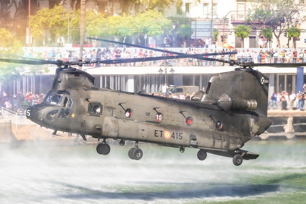 aviation_report's tweet photo. España: día de las Fuerzas Armadas 2019 https://t.co/II8LkV0jPF #avgeek #avgeeks #aviationphotography @Armada_esp @EjercitoAire @EjercitoTierra @guardiacivil @Defensagob #DIFAS2019 #difas19 https://t.co/Y5w3l6Oewr
