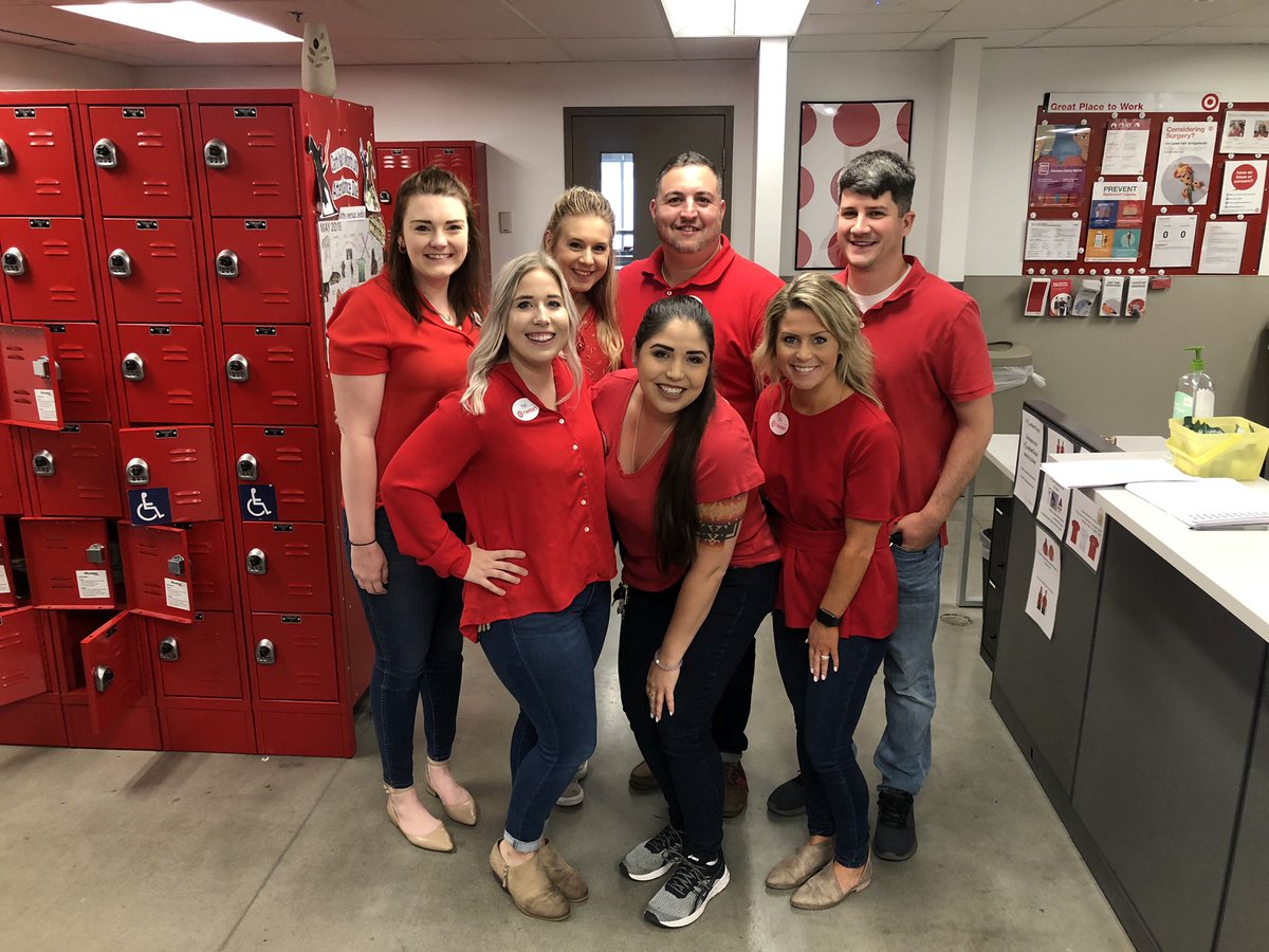 First Picture: Reality, Second Picture: Expectations. So excited to welcome Anne to #T2867 for the summer. We can’t wait to see everything you accomplish in your 10 weeks being a part of our #Bullseye family! <a href="/Crawdaddy247/">Dustin Crawhorn</a> @ellielax6 @DavidWyant_TGT #TGTinterns #WeAreTarget