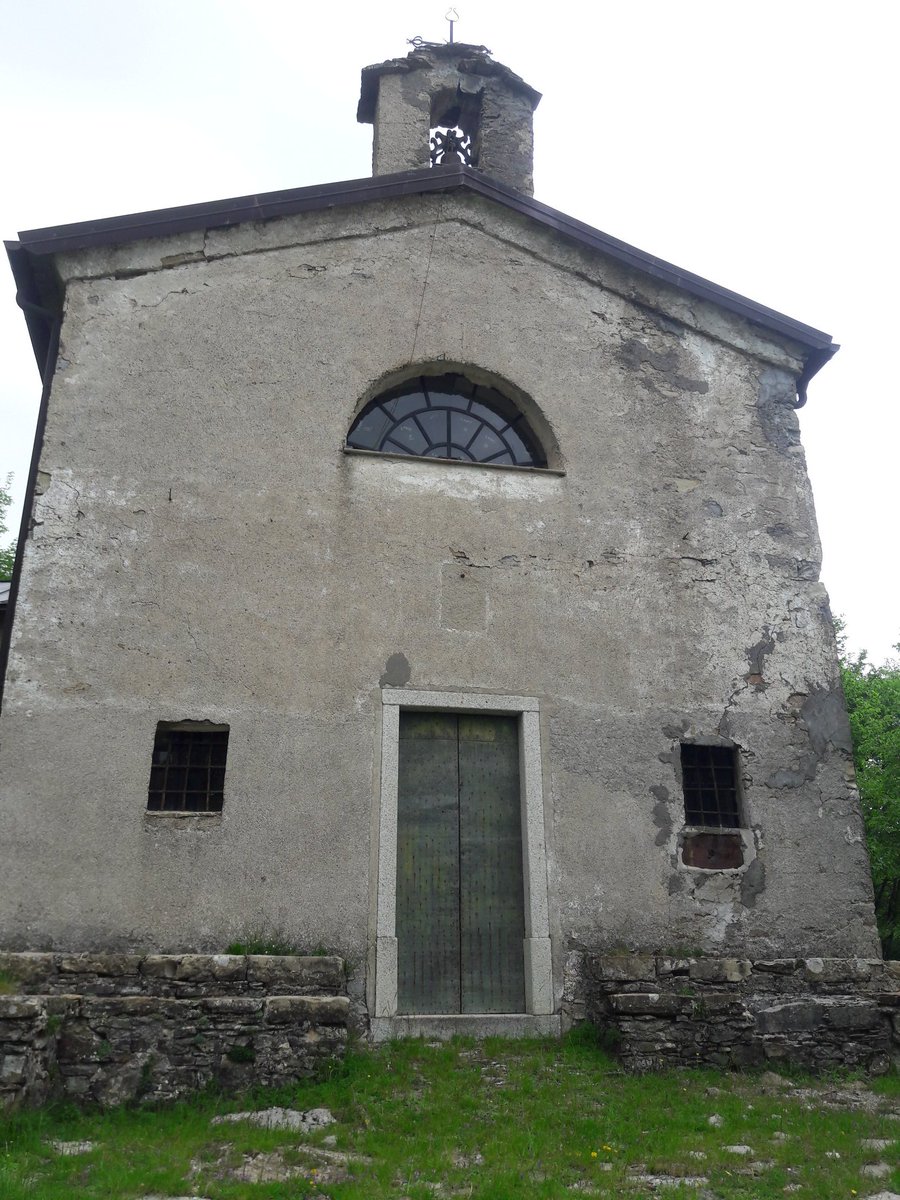 CGhila's tweet photo. Le piccole cappelle sulla strada della #RigAntoCa https://t.co/zmmvjMGljg
