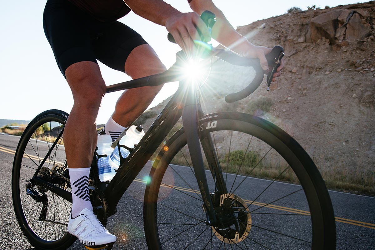 cervelo's tweet image. Not an aero-or-die fanatic? Do you prefer a lightweight climber? We&apos;ve got a bike for you that&apos;s in stock and ready to ride. 
The R5: fal.cn/sujW

#R5 #Rseries #lightweightengineering