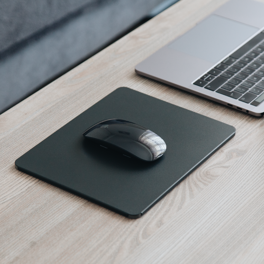 A great mouse deserves a great mousepad🙂
#magicmouse #magicmouse2 #macbookpro