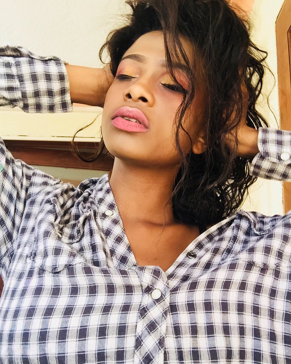 fash_mala's tweet image. Viv Viw📷
 
#Makeup by me